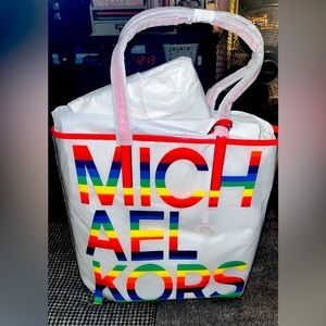 🌈👜MK Tote NWT👜🌈